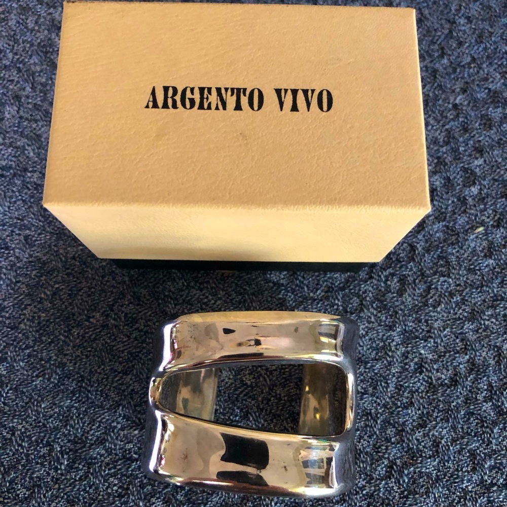ArgentoVivo silver cuff